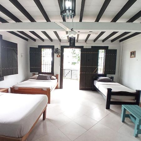 Hostal Portal Del Sol Капургана Екстер'єр фото