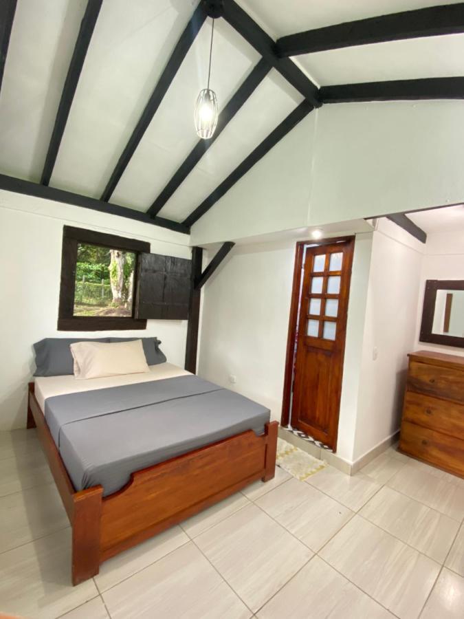 Hostal Portal Del Sol Капургана Екстер'єр фото