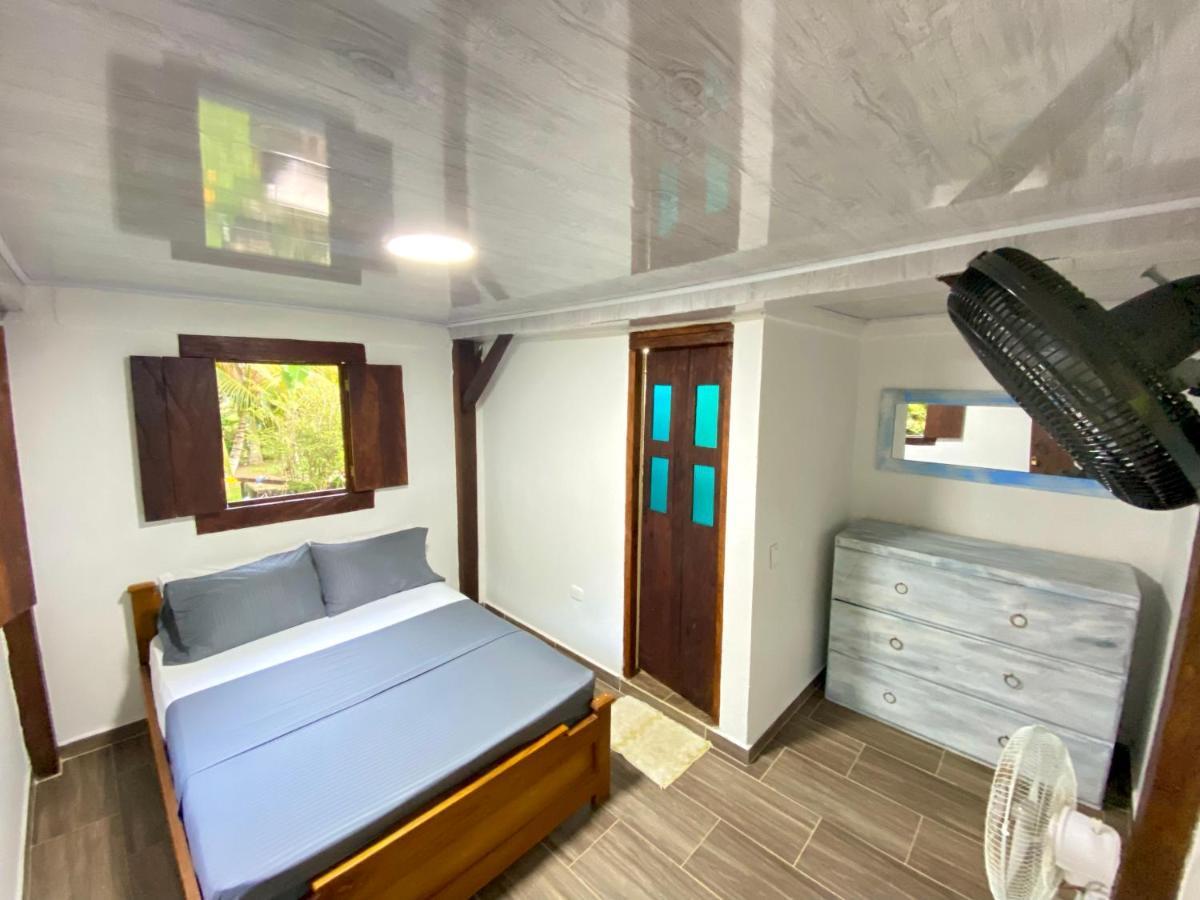 Hostal Portal Del Sol Капургана Екстер'єр фото