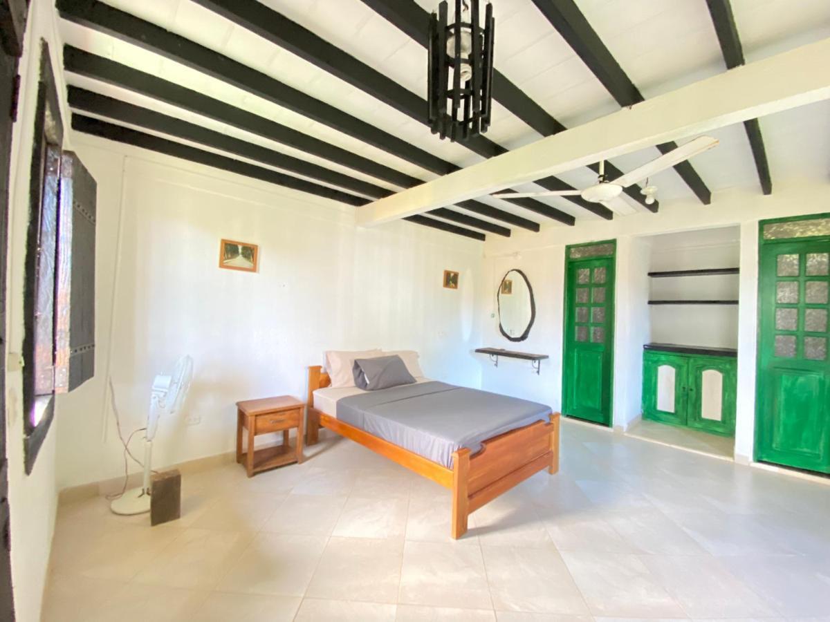 Hostal Portal Del Sol Капургана Екстер'єр фото