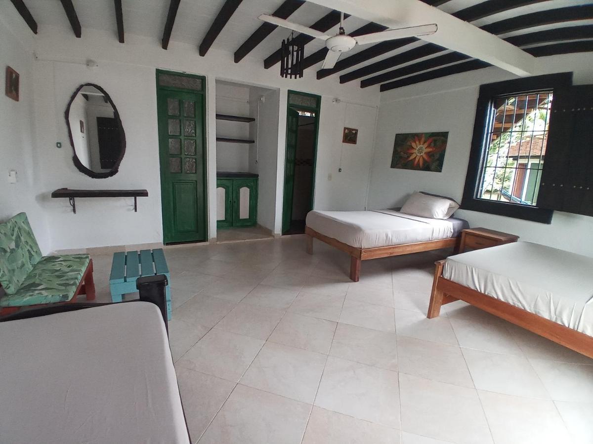 Hostal Portal Del Sol Капургана Екстер'єр фото